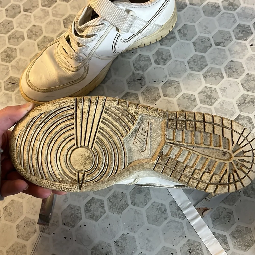Nike Sz 4.5Y White Velcro Tennis Athletic Shoes